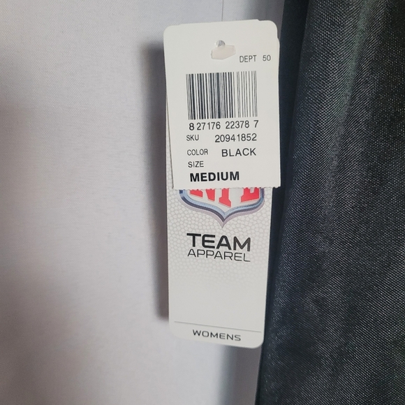 NWT Greenbay Packer NFL Team Apparel Short Sleeve Tee Black/White Women's M - Picture 5 of 11